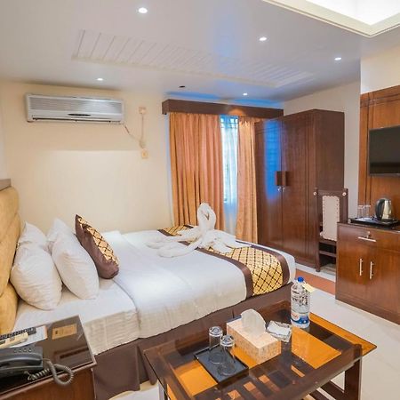 Central Inn ธากา ภายนอก รูปภาพ