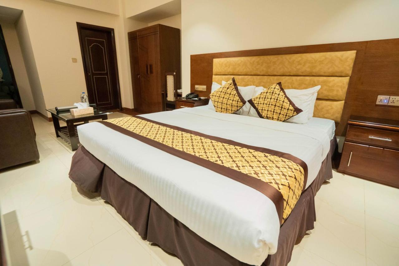Central Inn ธากา ภายนอก รูปภาพ